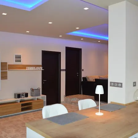 Вилла Kristi Loutra Elevtheron