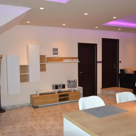 Kristi * Loutra Elevtheron